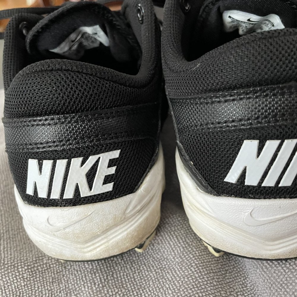 Cleats - Picture 4 of 5